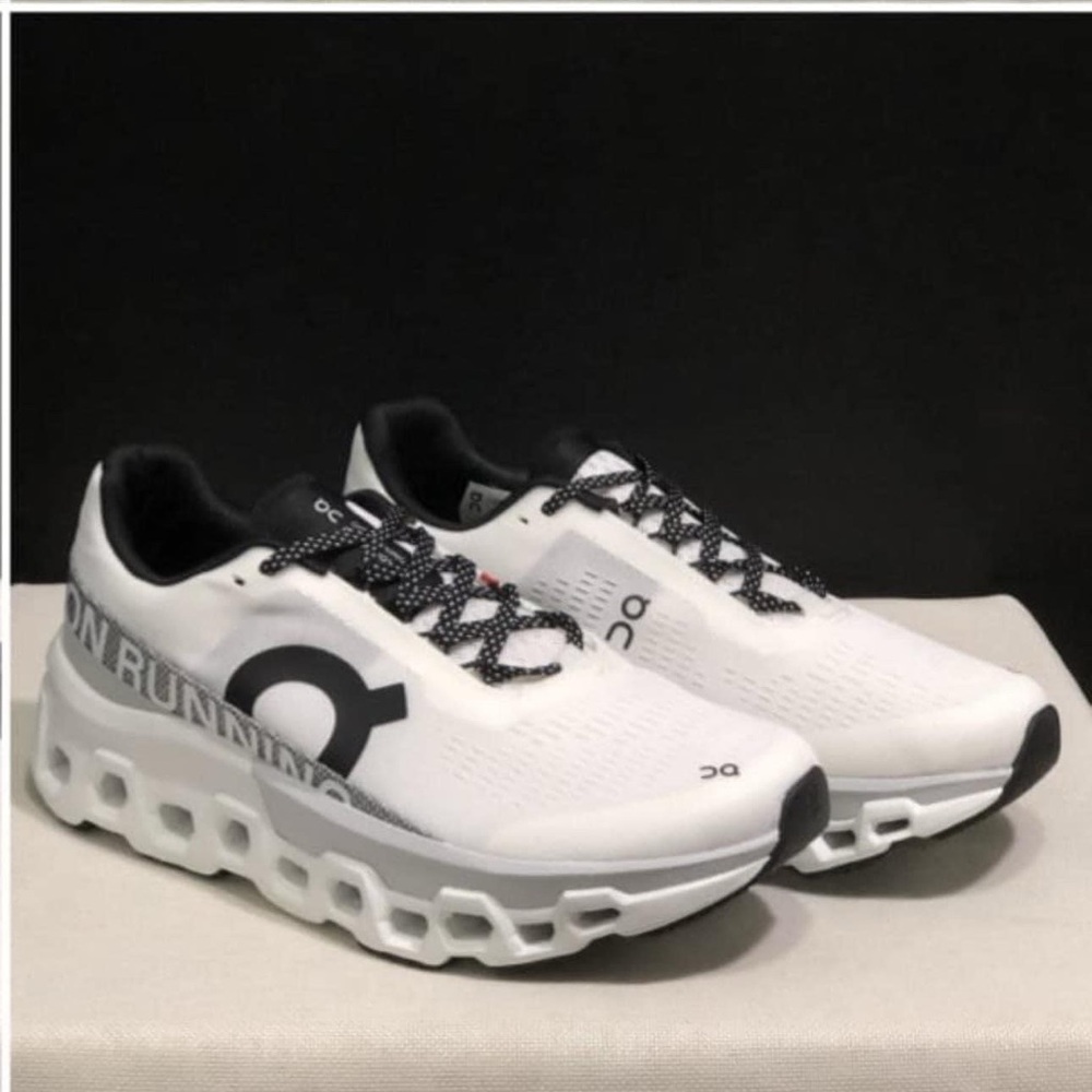🔥SOLD🔥On Cloudmonster 2 Sneakers